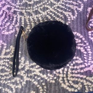 Y2K fuzzy wrist purse